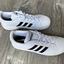 Adidas Sneakers Photo 2