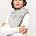 Lululemon  Vinyasa Cardigan Wrap Infinity Scarf *Rulu Grey Heathered White Stripe Photo 0