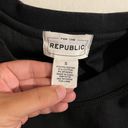 FOR THE REPUBLIC Small Black Crew Neck Sweatshirt Photo 4