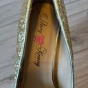 Penny Loves Kenny Penny Love Kenny 10 Glitter Gold Pumps Photo 4