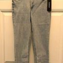 Bebe NWT  Light Stone Wash Skinny Jeans - size 28 Photo 0