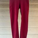 Patagonia XS  Women’s Leggings in a red‎ color. Photo 5