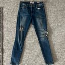 Frame le skinny de Jeanne distressed cropped light wash stretchy jeans 28 Photo 3