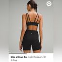 Lululemon Black Like A Cloud Light Support B/C Cup Bra, Size 8 Photo 1