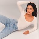 Abercrombie & Fitch  Ultra High Rise 90s Straight Jean Size 28/ 6R W600 NWOT Photo 7