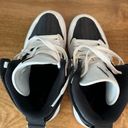 Nike Jordan 1s Photo 2