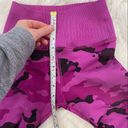 Avocado  Leggings Camo hi rise size XS Small pink Retired active compression Photo 4