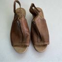 Earth Origins  brown leather heels size 8 Photo 1