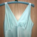 Jones New York 's women’s light blue of a silky blend dress. Size Small. Photo 7