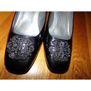 Tahari  Sherry black patent embellished 2" block heel pumps 8 1/2 M Photo 1