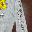 Simply Southern Bee Kind Grey Sweatshirt Size Medium Photo 2