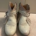 Cream Cowboy Boots White Size 8 Photo 0