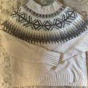 American Eagle Outfitters Sweater Photo 1