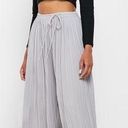 Missguided  Pleated Culottes Cropped Pants‎ Gauchos Gray Tie Elastic Waist Size 6 Photo 1