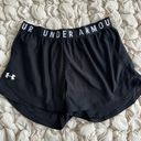 Under Armour Under Armor Black Loose-Fit Shorts Photo 0