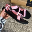 Teva nib //  tie dye original universal sandals Photo 6