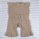 SKIMS  Seamless Sculpt Mid Thigh Short Shapewear in Mica Size Medium Photo 5