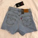 Levi's NWT Ribcage High-Rise Shorts Photo 1