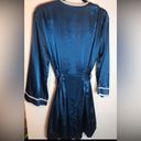 Jones New York  Satin Wrap Robe Size Large/ XL Blue Photo 5