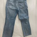 Universal Threads Universal Thread Light Wash Jeans Photo 2