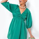 Tuckernuck  Hyacinth House Emerald Green XS Ruched V-Neck Genevieve Mini Dress Photo 3