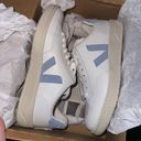 VEJA NIB Size 6  V-12 Leather Sneakers Photo 2