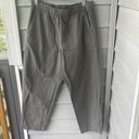 Uniqlo  olive 100% cotton pants size M EUC Photo 3