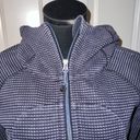 Lululemon  Scuba Hoodie III Size 6 Photo 3