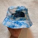 The North Face  blue tie dye bucket hat Photo 0