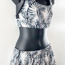 Xersion  Matching Sports Bra and Active Running Palm Leaf Shorts White Black S/M Photo 8