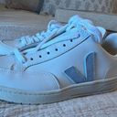 VEJA NIB Size 6  V-12 Leather Sneakers Photo 4