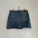 Levi's  Distressed Denim Jean Mini Skirt Vintage 90's Y2K Raw Hem Ripped Size 29 Photo 2