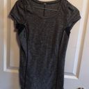 Lululemon  top sz 4 Photo 1