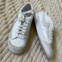 Nike low top blazers Photo 0