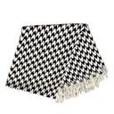 Houndstooth  scarf  Photo 1