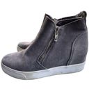 Steve Madden  Gray Suede Wedgie Platform Sneaker Boot Size 8 Photo 2