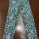 Old Navy Active High Waisted 7/8 Go-Dry Balance Leggings Size Medium Photo 0