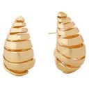 Do Everything In Love NWT 14K GP spiral bee hive “” earrings Photo 0