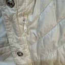 Lululemon  Windrunner Softshell Vest in White sz 6 Photo 5