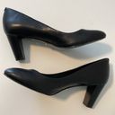 Ralph Lauren NWOT Lauren  black heels/ pumps sz 7.5 Photo 3