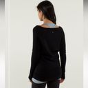 Lululemon  Chai Time Reversible Pullover II in Black / Heathered Deep Coal Small Photo 1