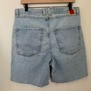 Bermuda Womens Empyre  shorts size 32 Photo 1