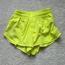 Lululemon Hotty Hot Short 2.5” Photo 0