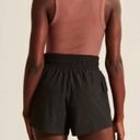 Abercrombie & Fitch BNWOt Abercrombie black women’s high waisted traveler shorts Photo 4