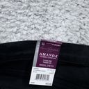 Gloria Vanderbilt  12 Short Amanda Tapered Leg Classic Rise Jeans Black Photo 3