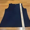 Lands'End Lands’ End women’s vneck navy blue tank top size medium (10-12). Photo 3