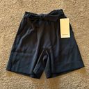 Lululemon Noir Short 5.5” Photo 0