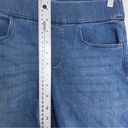 DKNY  pull on Bermuda Jean walking shorts size small Photo 5