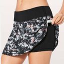 Lululemon Women's Size 6 Pace Rival Spring Bloom Multi Black Skirt Photo 0