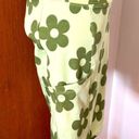 Daisy Series 8 Green  Biker Shorts Photo 1